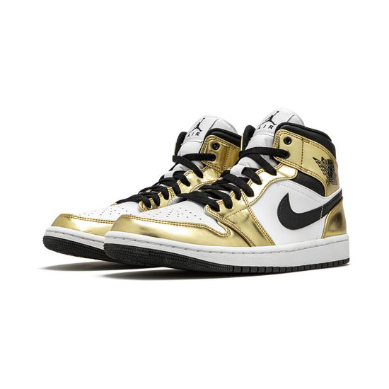 Air Jordan 1 High Outfit Metallic Gold Jordan Sneakers