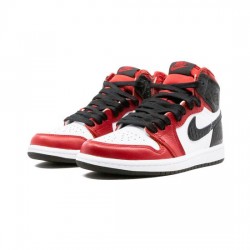 Air Jordan 1 Retro High Outfit Snake Chicago Satin Jordan Sneakers